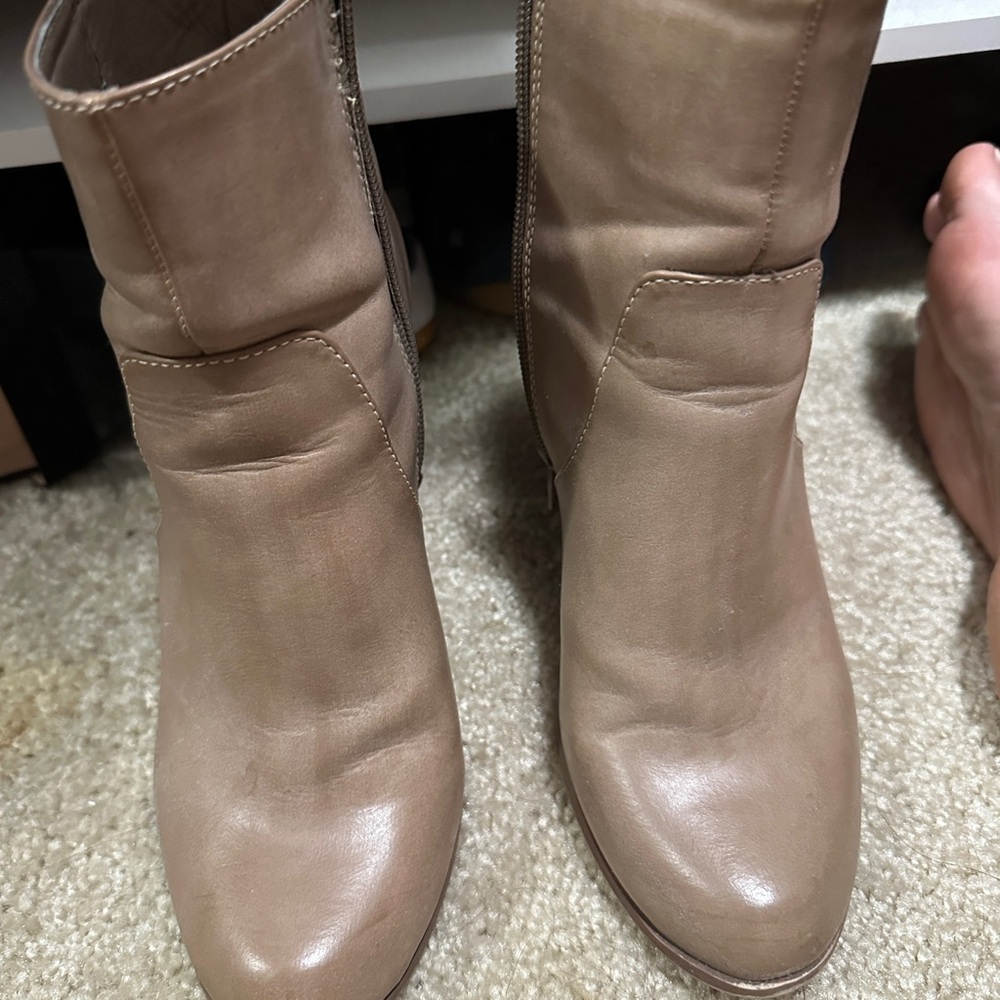 Women's Tan Ankle Boots